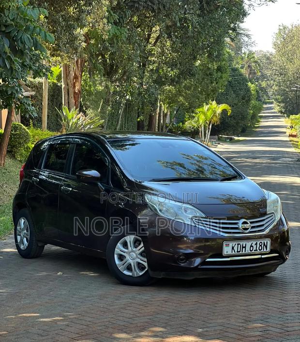 Nissan Note 2015 Maroon
