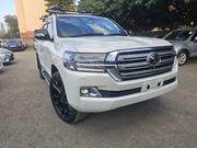 Toyota Land Cruiser 2018 Pearl for sale