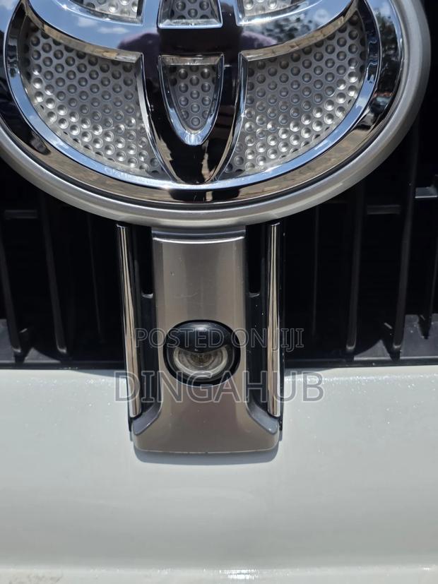 Toyota Land Cruiser Prado 2.8 D-4D 2015 White