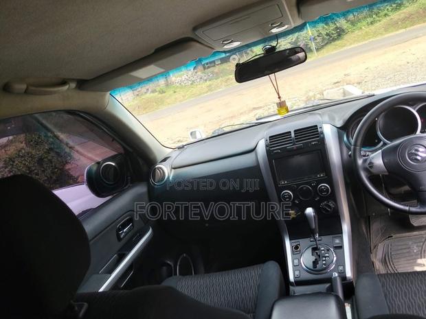 Suzuki Escudo 2013 White