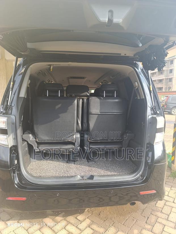 Toyota Vellfire 2010 Black