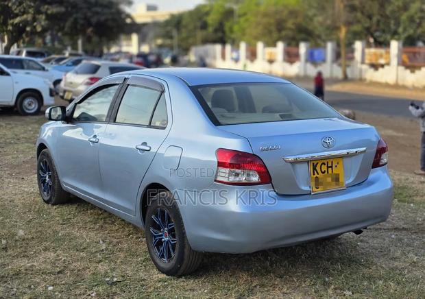 Toyota Belta 2008 Blue