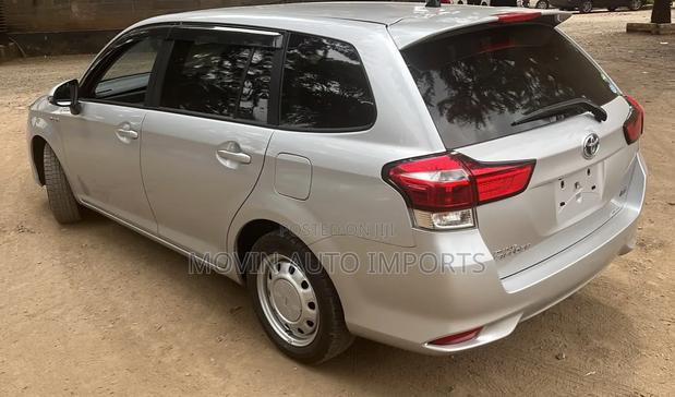 Toyota Corolla Fielder 2019 Silver