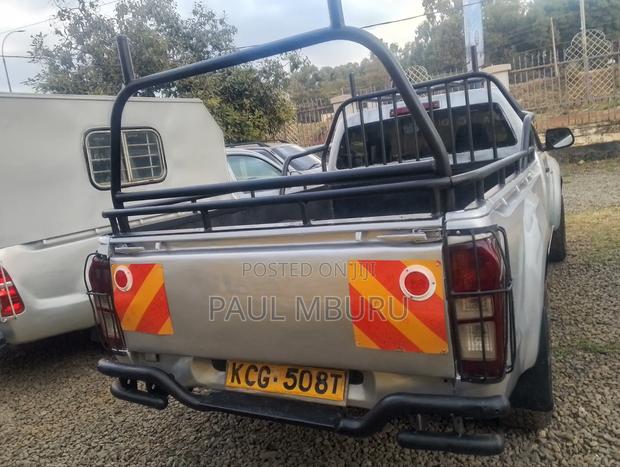 Isuzu D-MAX 2015 Silver