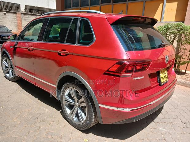 Volkswagen Tiguan 2019 Red