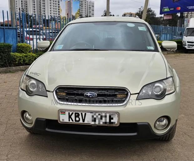 Subaru Outback 2006 Beige