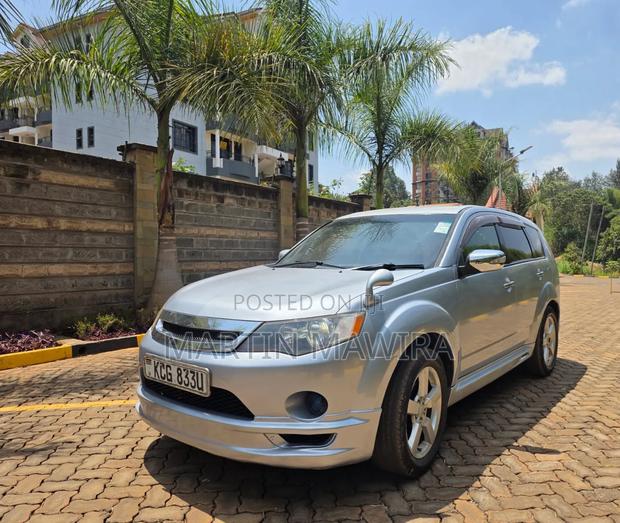 Mitsubishi Outlander 2010 Silver