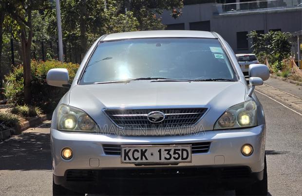 Toyota Harrier 2009 Silver