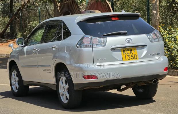 Toyota Harrier 2009 Silver