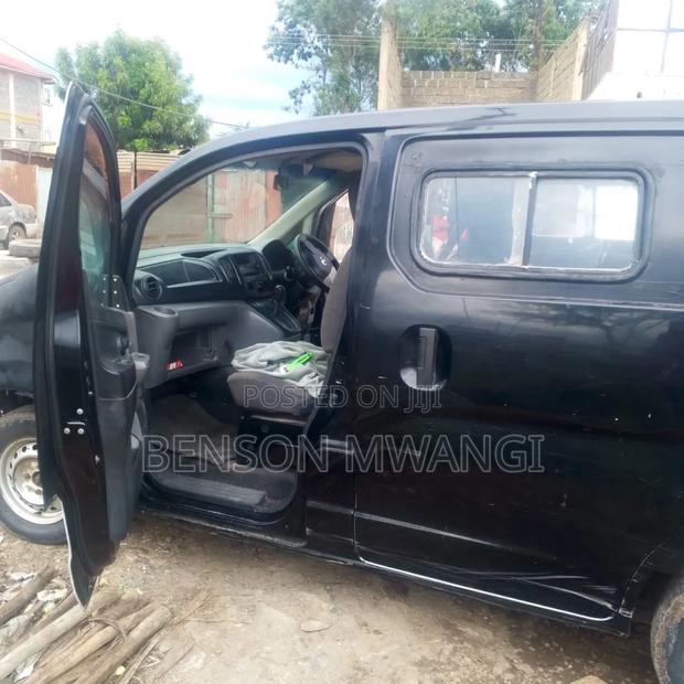 Nissan NP200 2010 Black