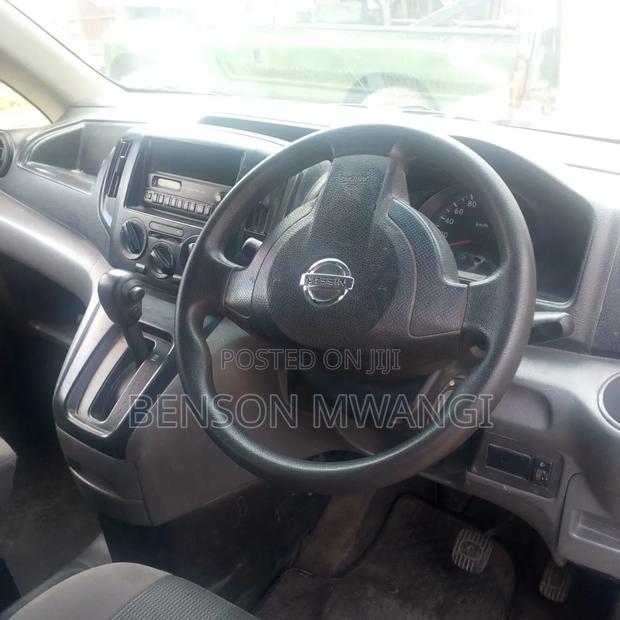 Nissan NP200 2010 Black