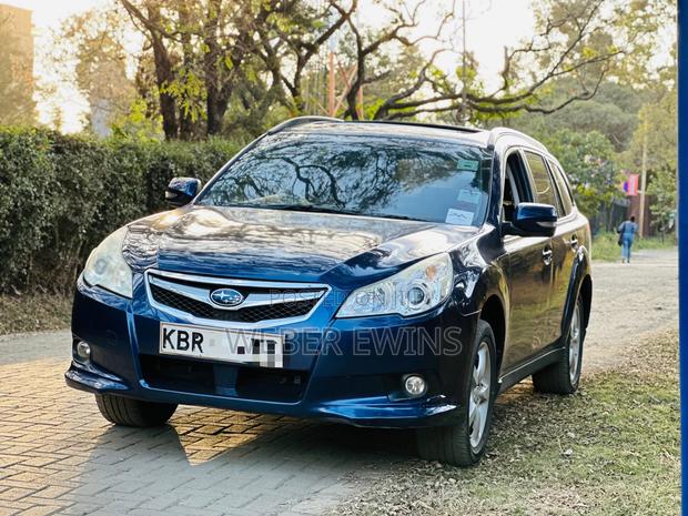 Subaru Outback 2011 Blue