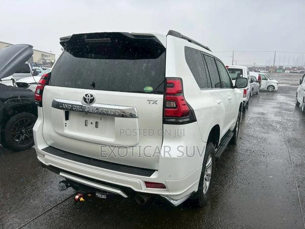 Toyota Land Cruiser Prado 2.8 2020 Off white