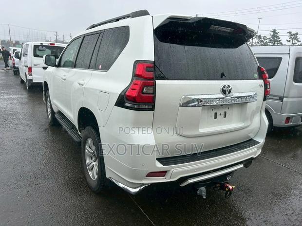 Toyota Land Cruiser Prado 2.8 2020 Off white