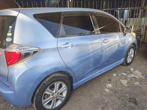 Toyota Ractis 2015 Blue