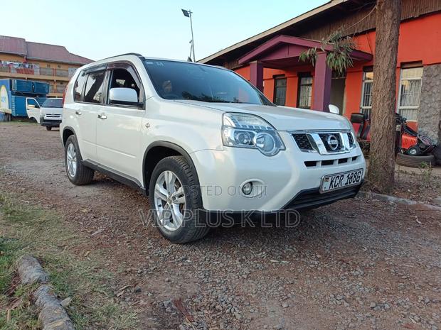 Nissan X-Trail 2012 White