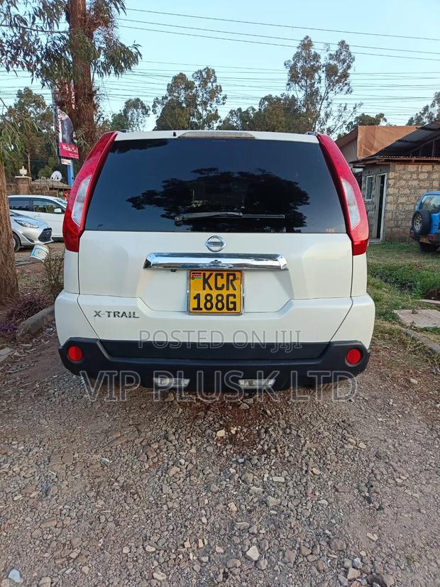 Nissan X-Trail 2012 White