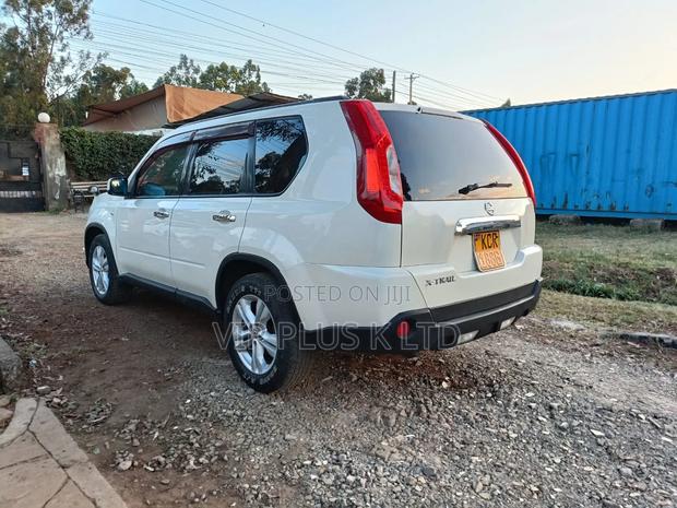 Nissan X-Trail 2012 White