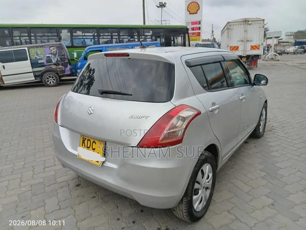 Suzuki Swift 2014 Silver