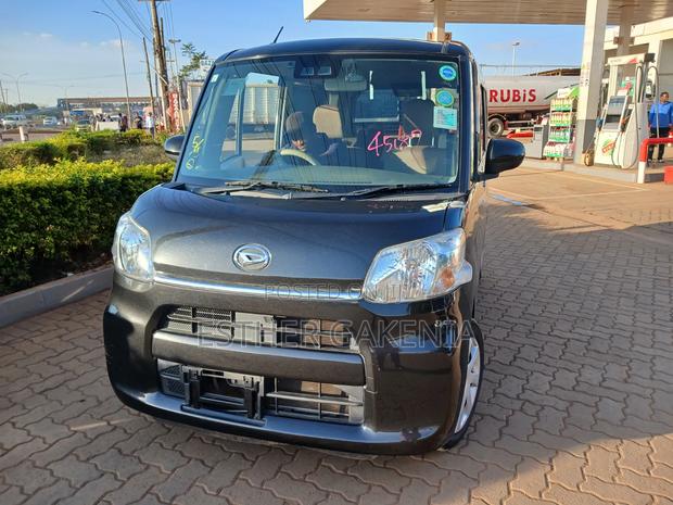 Daihatsu Tanto 2019 White