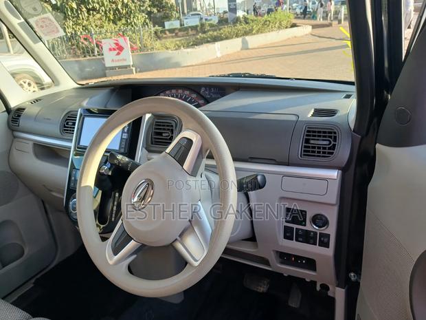 Daihatsu Tanto 2019 White