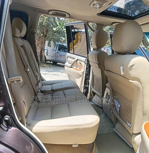 Toyota Land Cruiser 2006 Burgundy