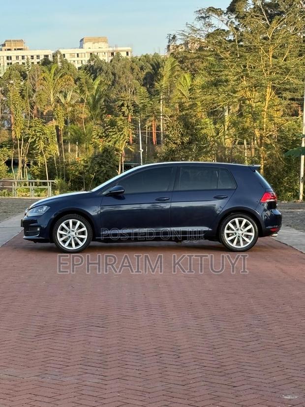 Volkswagen Golf 2015 Blue