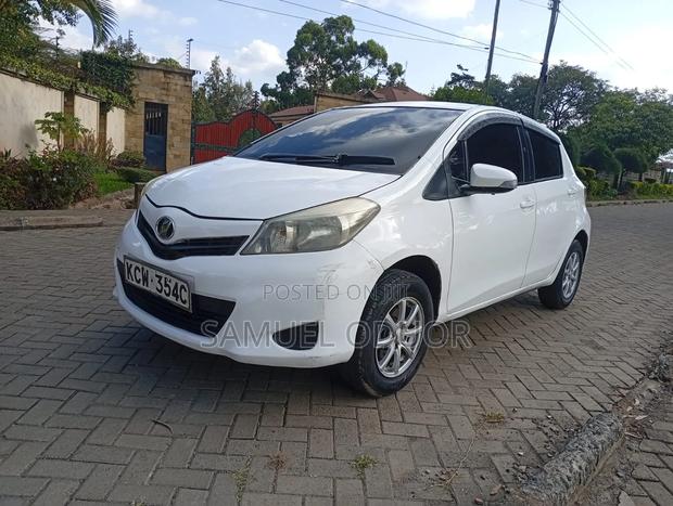 Toyota Vitz 1.0 FWD 5dr 2013 White