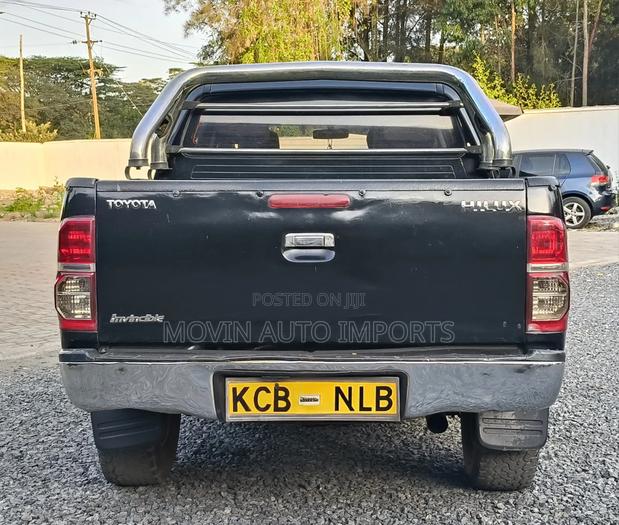 Toyota Hilux 2007 Black