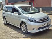 Toyota ISIS 2010 Silver for sale