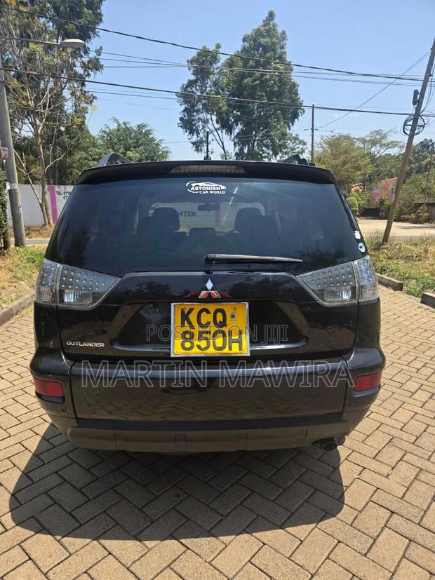 Mitsubishi Outlander 2011 Black