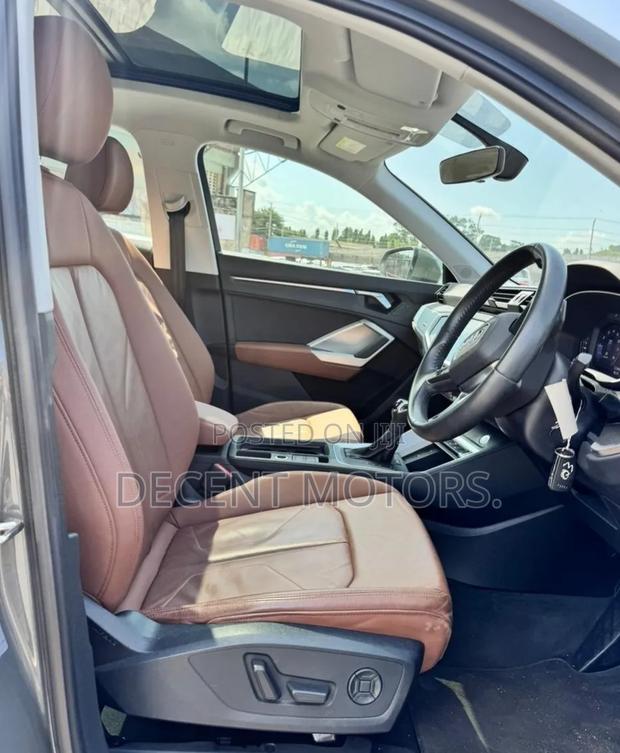 Audi Q3 2020 Brown
