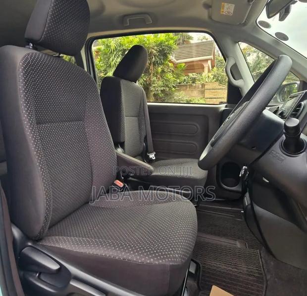 Toyota Porte 2020 Green