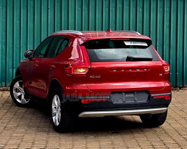 Volvo XC40 2018 Red