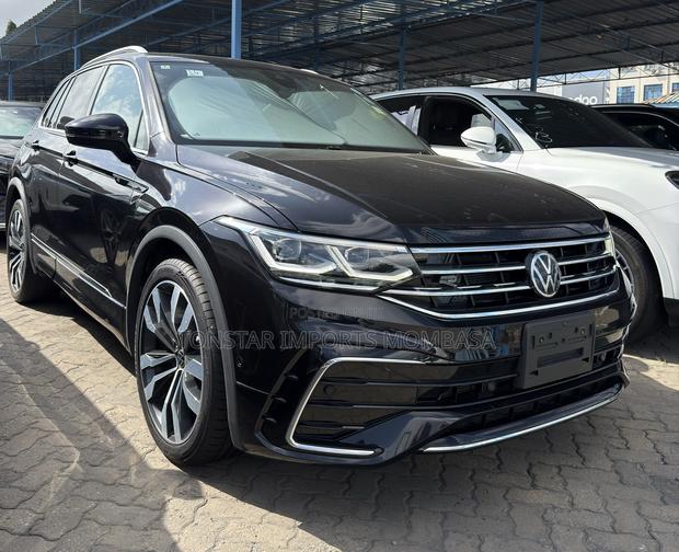 Volkswagen Tiguan 2022 Black