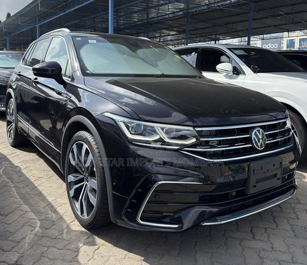 Volkswagen Tiguan 2022 Black