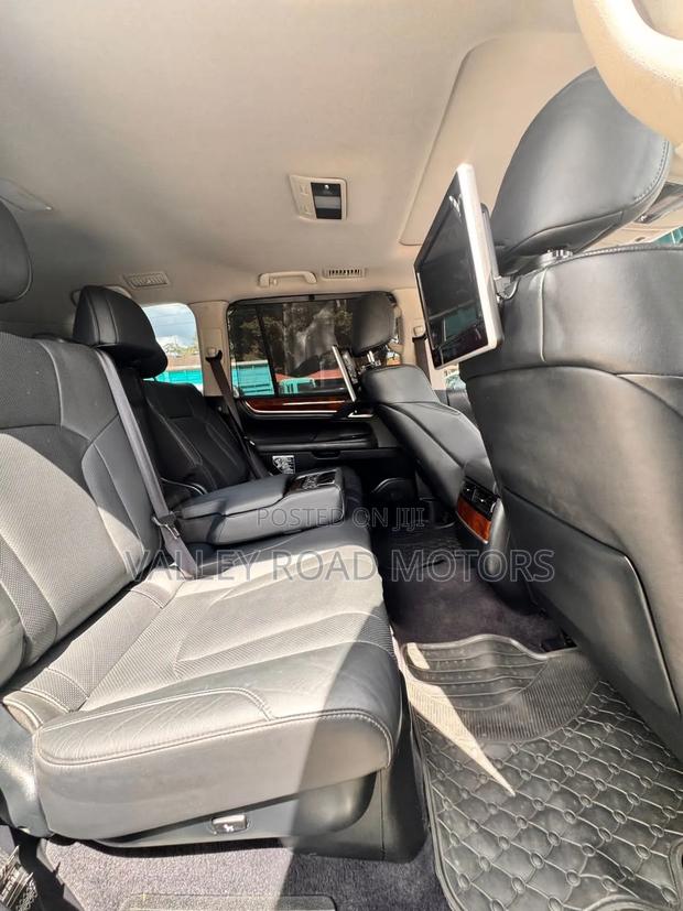 New Lexus LX 2016 Gold