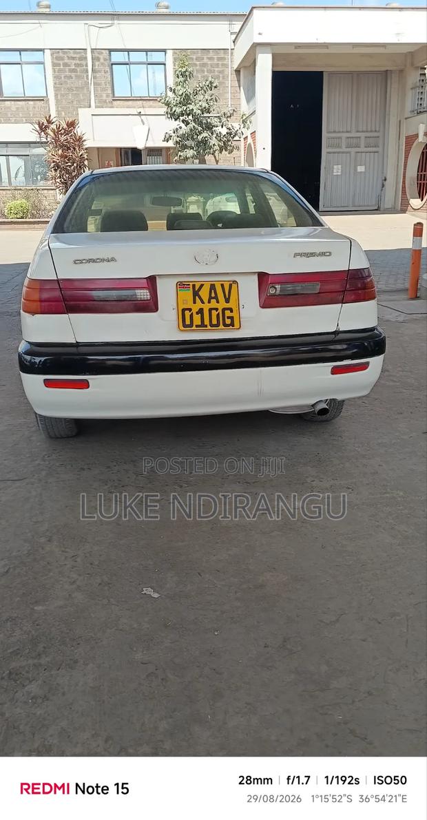 Toyota Corona 1998 White