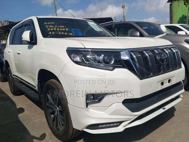 Toyota Land Cruiser Prado 2019 White