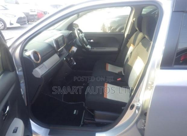 Toyota Passo 2019 Silver