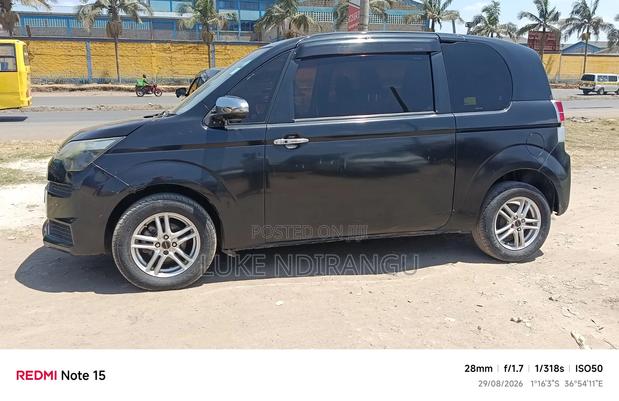 Toyota Spade 2015 Black