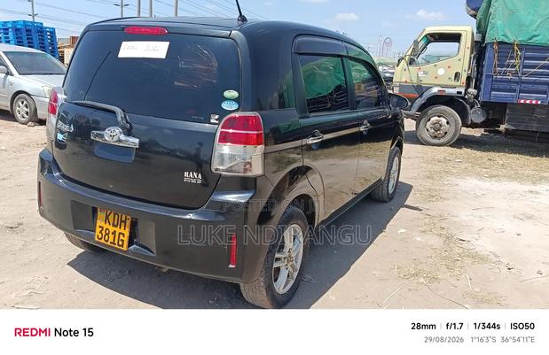 Toyota Spade 2015 Black
