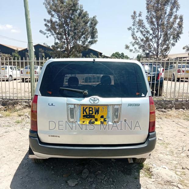 Toyota Succeed 2008 Silver