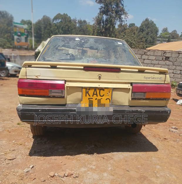 Nissan Sunny 1994 Yellow