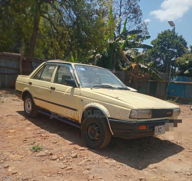Nissan Sunny 1994 Yellow