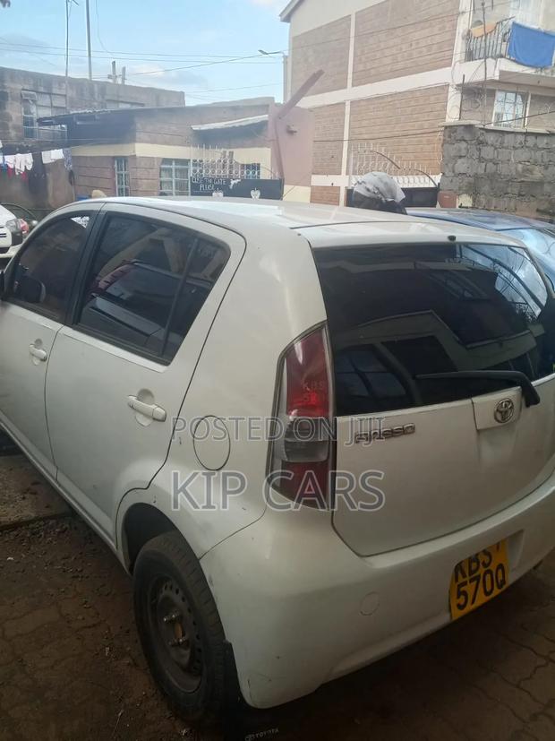 Toyota Passo 2006 White