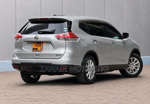 Nissan X-Trail 2016 Silver
