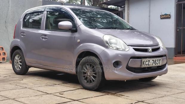 Toyota Passo 2015 Purple