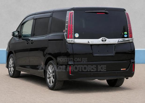 Toyota Noah 2.0 FWD (7 Seater) 2019 Black