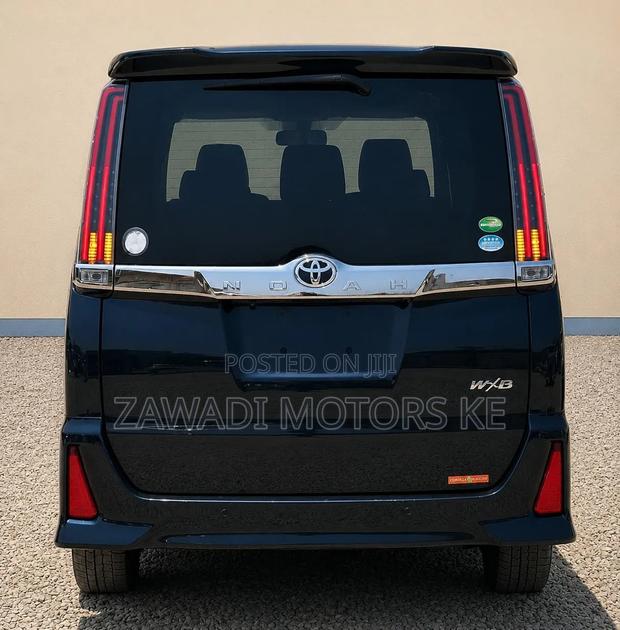 Toyota Noah 2020 Matt Black